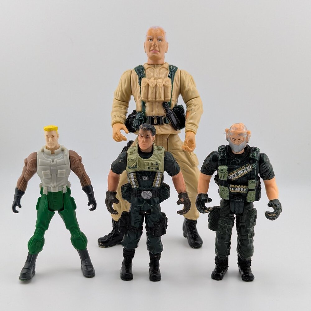 Vintage Military Action Figures Bundle – Classic GI Joe Style